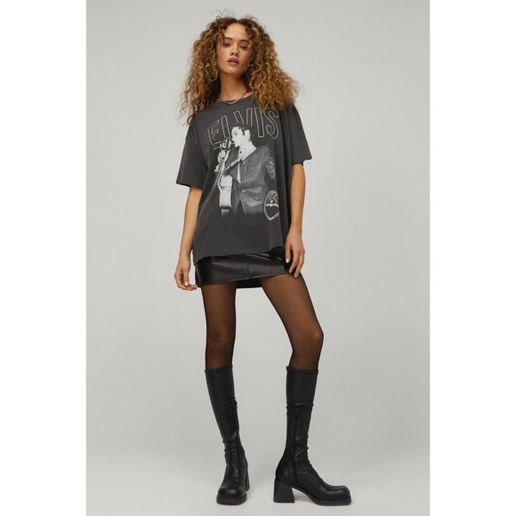 Daydreamer Sun Records X Elvis Merch Graphic Band Tee Black Xsmall NWOT - Picture 7 of 14